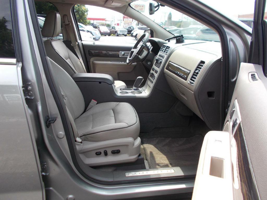 2008 Lincoln MKX Image 12