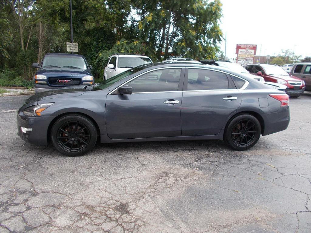 2013 Nissan Altima Image 1