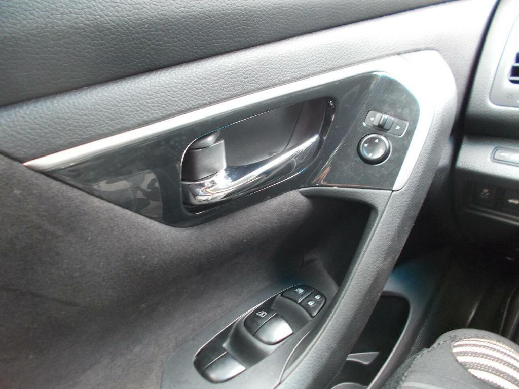 2013 Nissan Altima Image 17