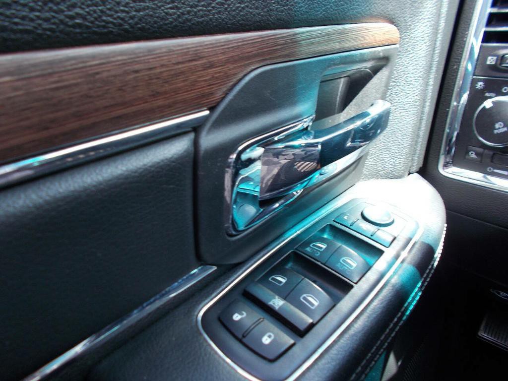 2014 RAM 1500 Image 18
