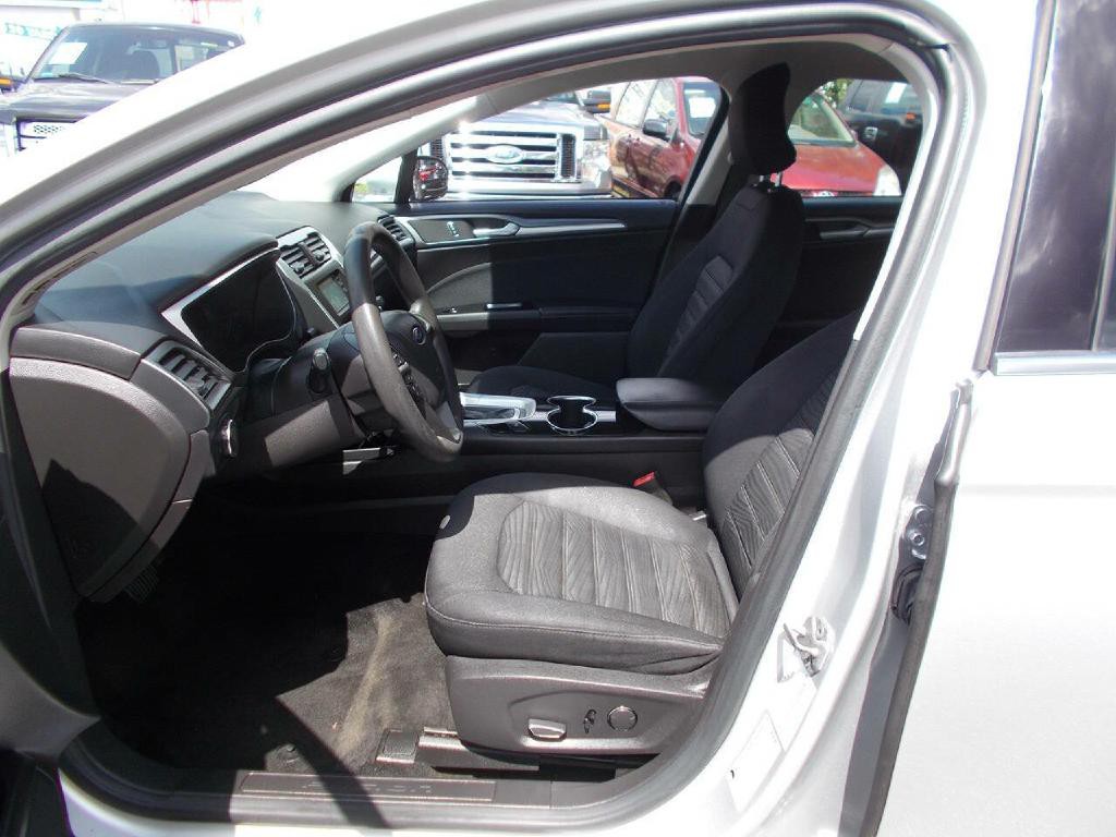 2016 Ford Fusion Image 10