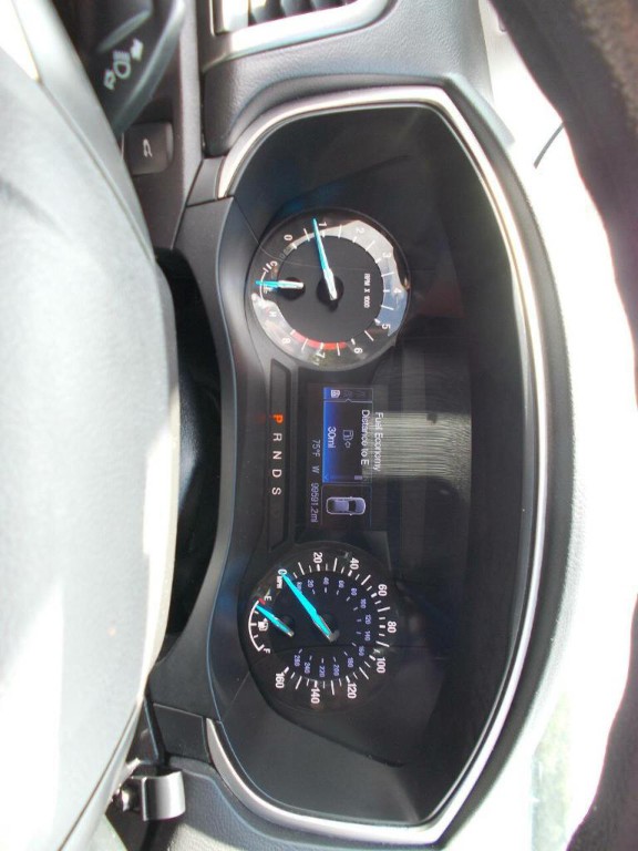 2016 Ford Fusion Image 18