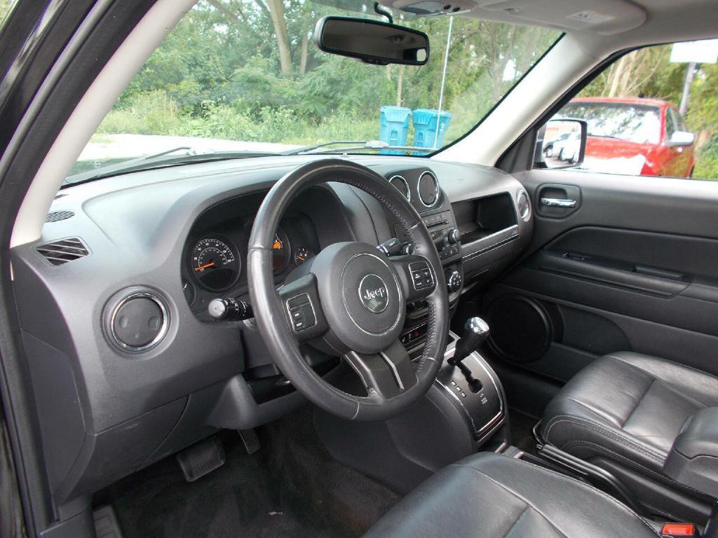 2017 Jeep Patriot Image 9