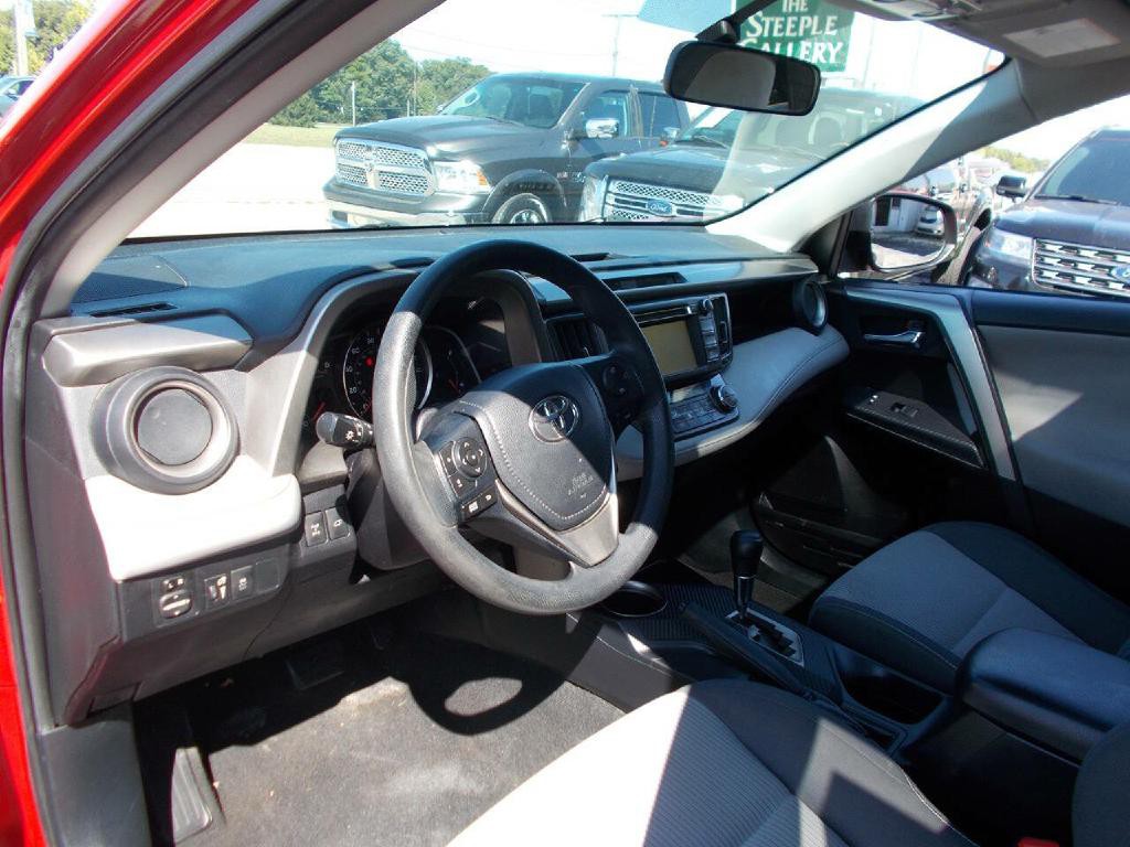2015 Toyota Rav4 Image 9