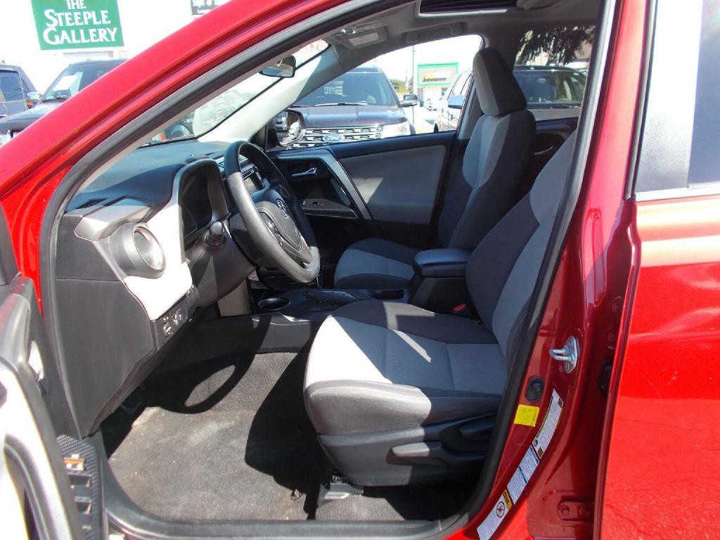 2015 Toyota Rav4 Image 11