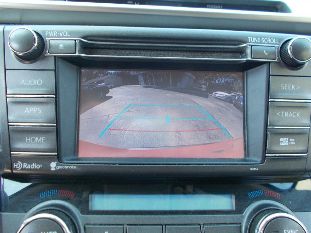 2015 Toyota Rav4 Image 17