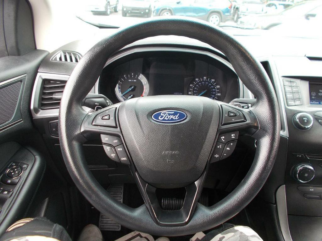 2018 Ford Edge Image 19