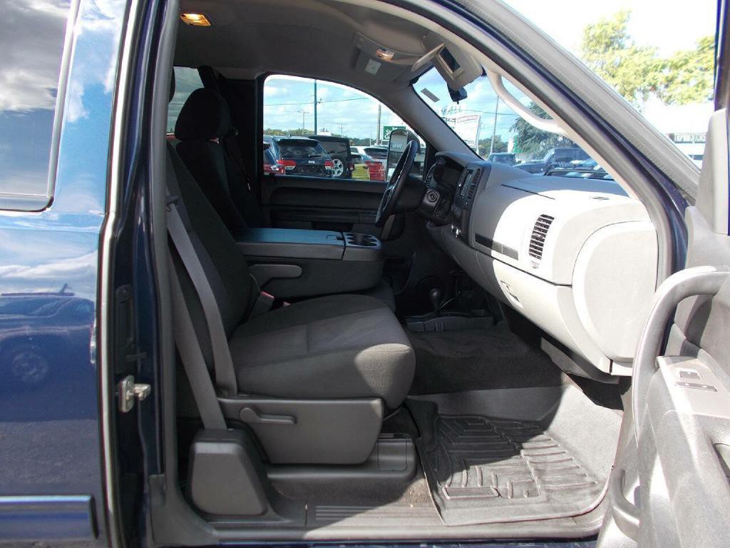 2011 Chevrolet Silverado 1500 Image 12