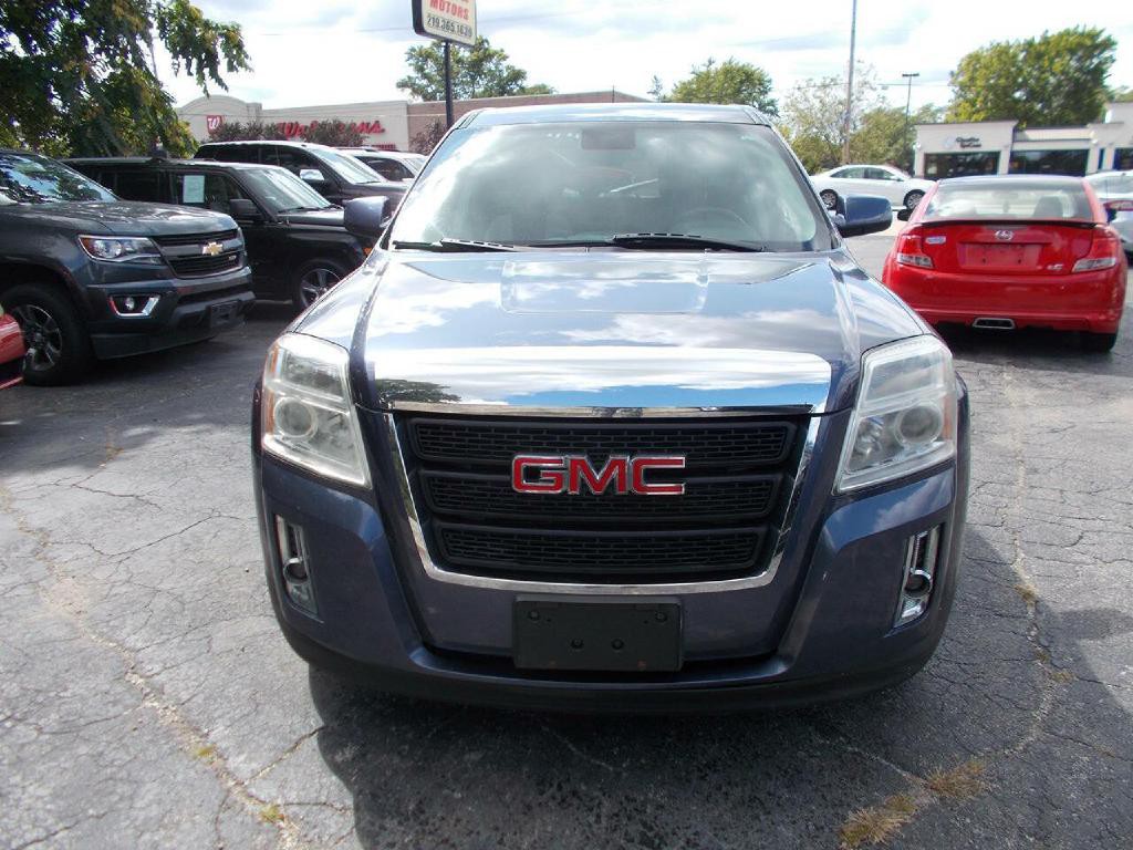 2013 GMC Terrain Image 2