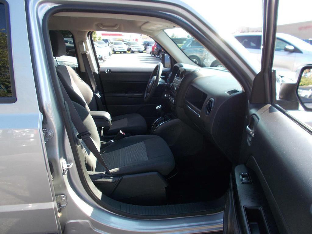 2015 Jeep Patriot Image 6