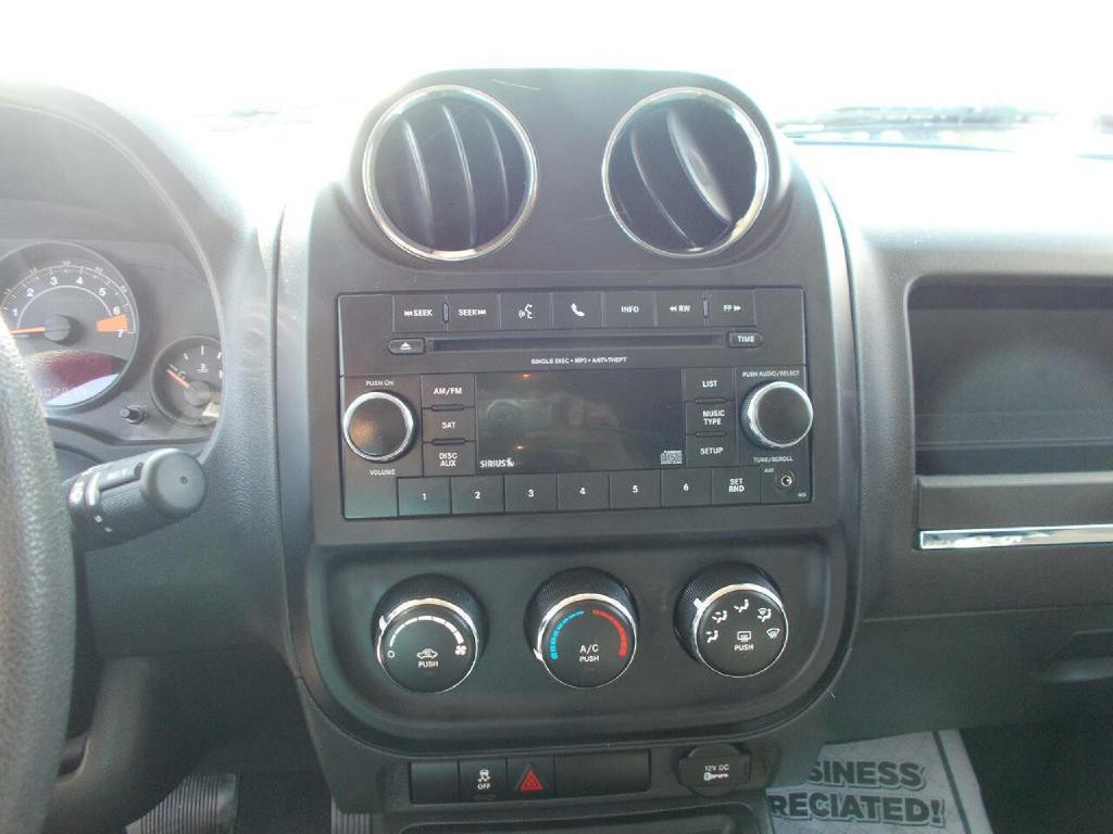 2015 Jeep Patriot Image 9