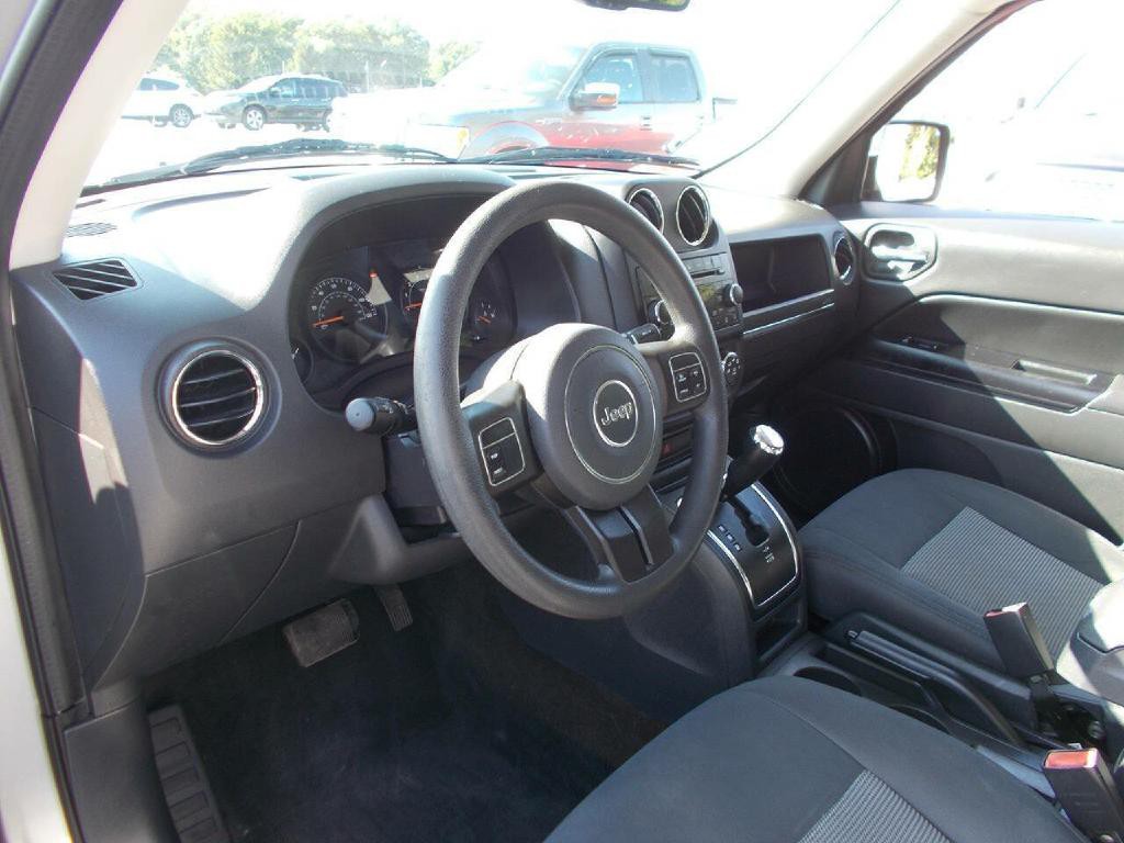 2015 Jeep Patriot Image 18