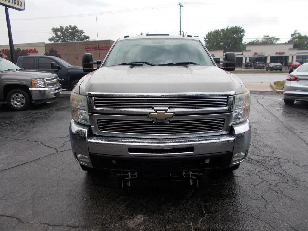 2009 Chevrolet Silverado 1500 Image 2