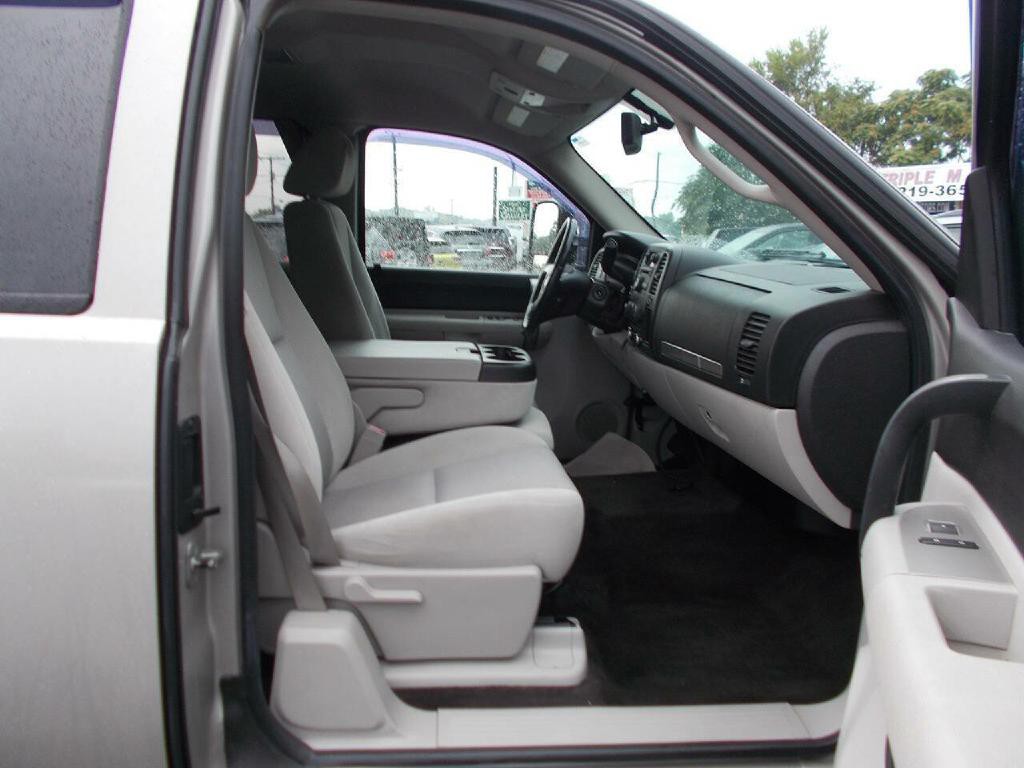 2009 Chevrolet Silverado 1500 Image 12