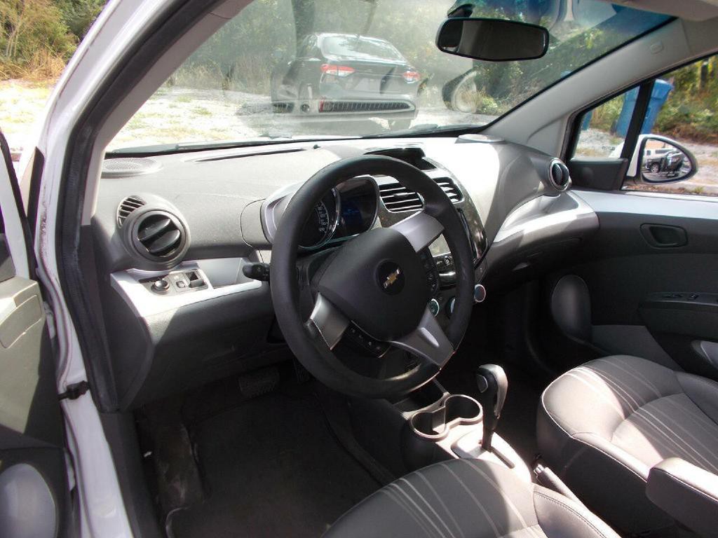 2015 Chevrolet Spark Image 9