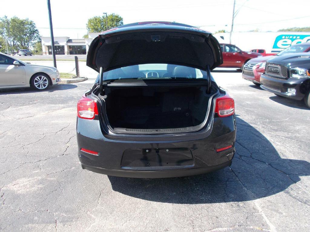 2013 Chevrolet Malibu Image 7