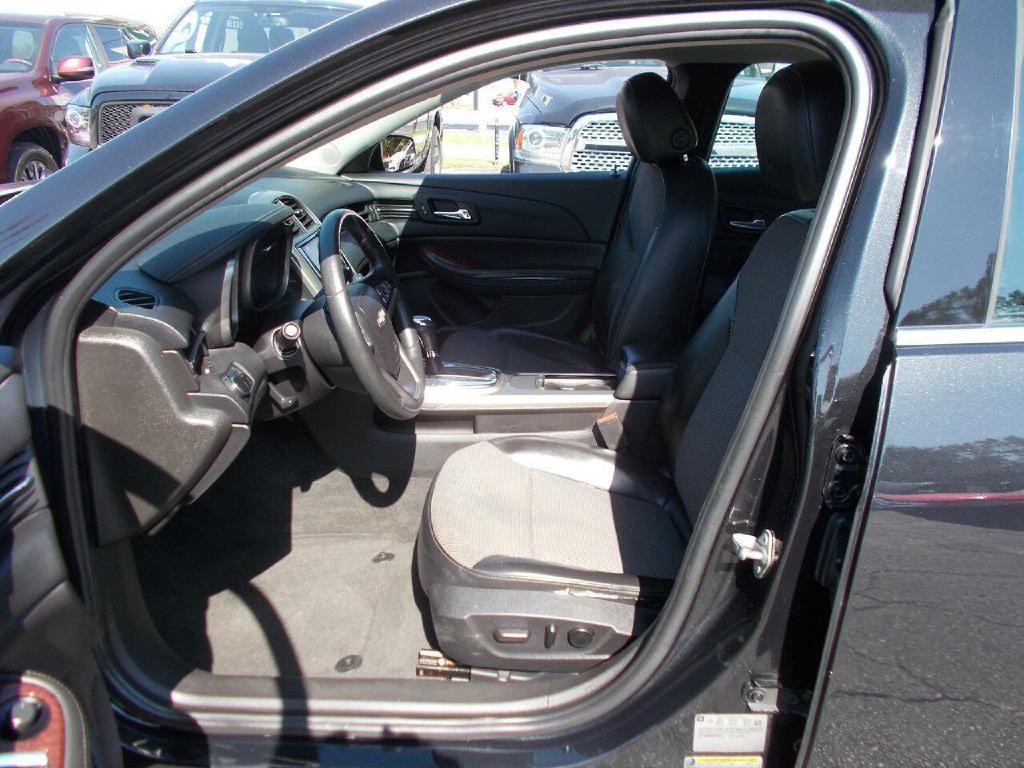 2013 Chevrolet Malibu Image 10