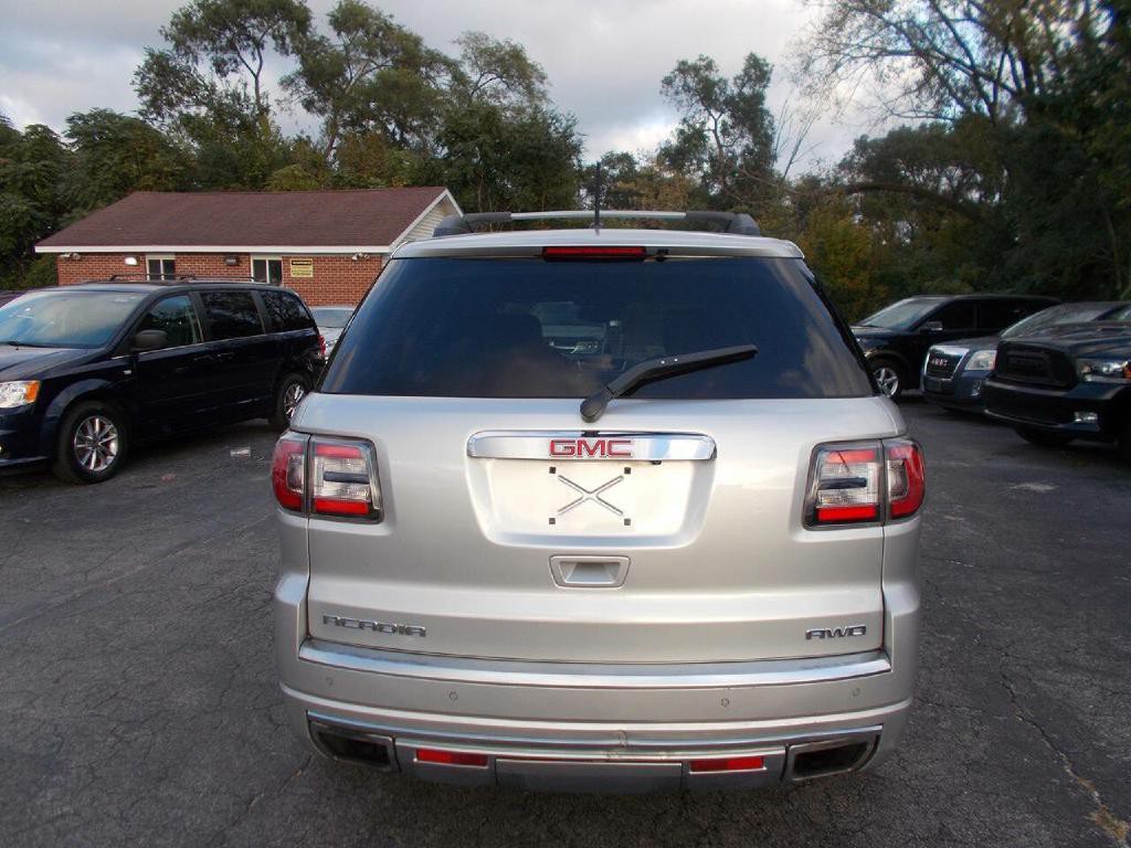 2014 GMC Acadia Image 4