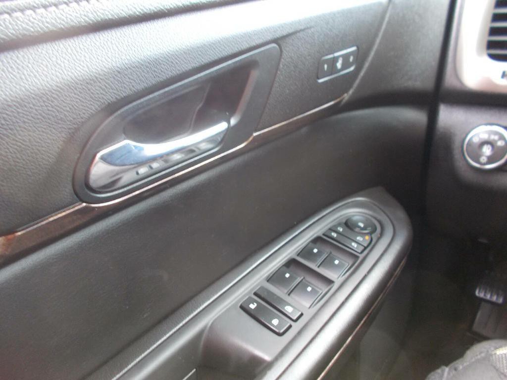 2014 GMC Acadia Image 21