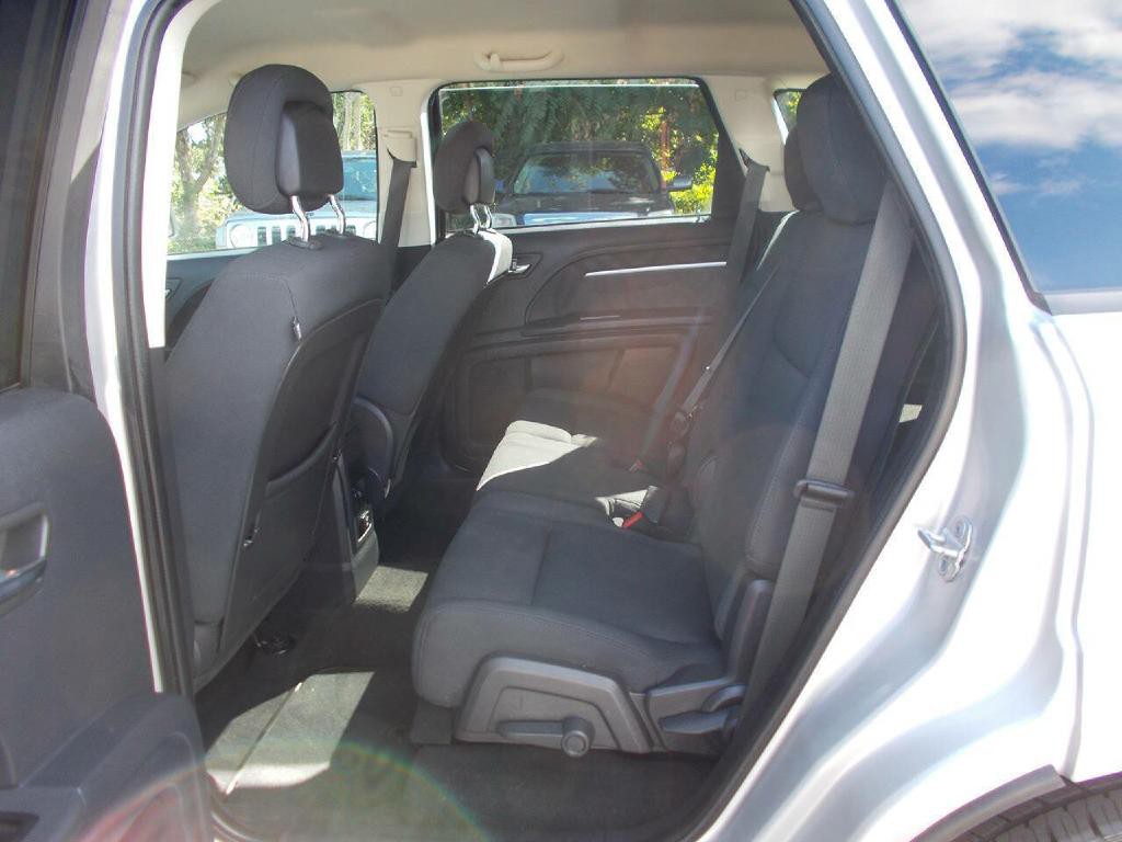 2010 Dodge Journey Image 11