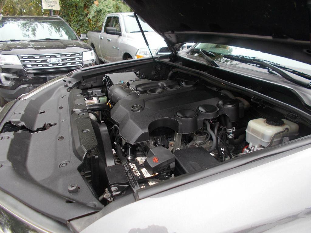 2015 Toyota 4Runner Image 9