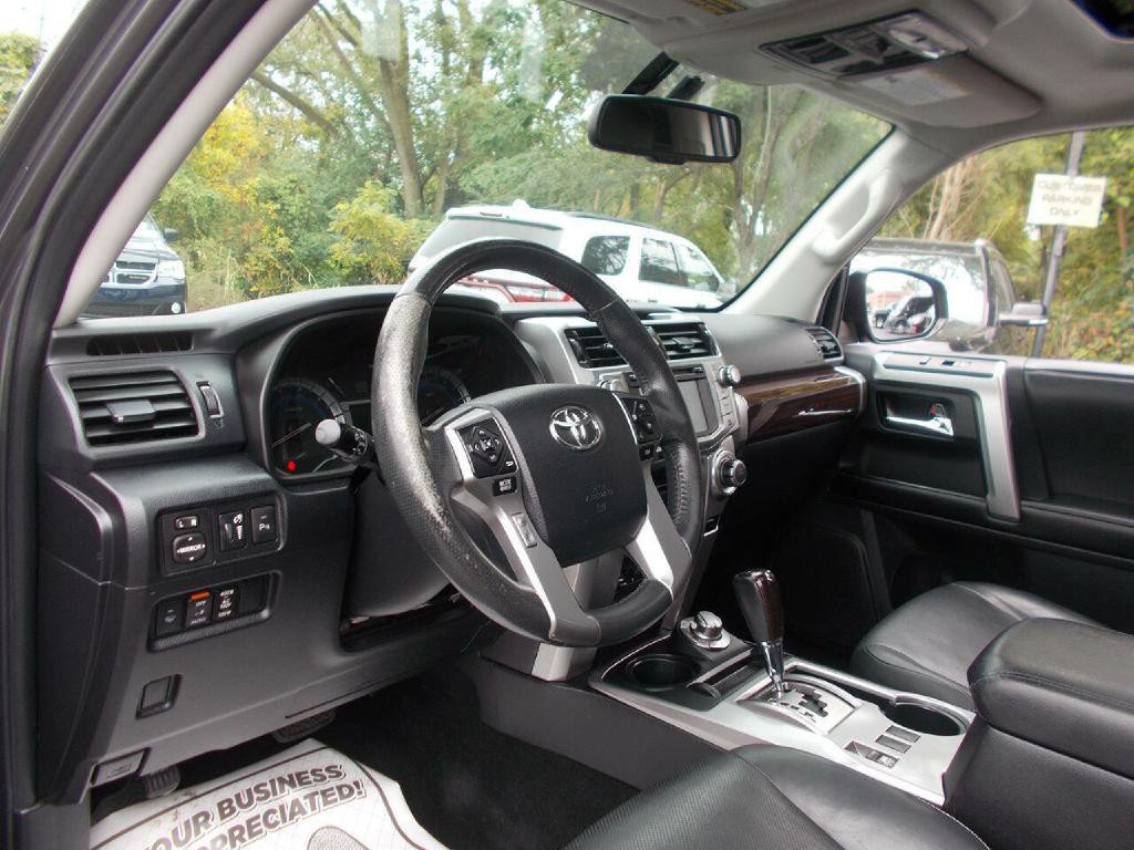 2015 Toyota 4Runner Image 10