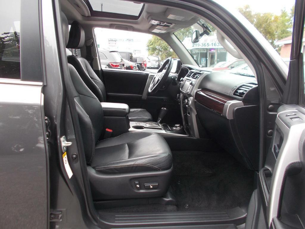 2015 Toyota 4Runner Image 14