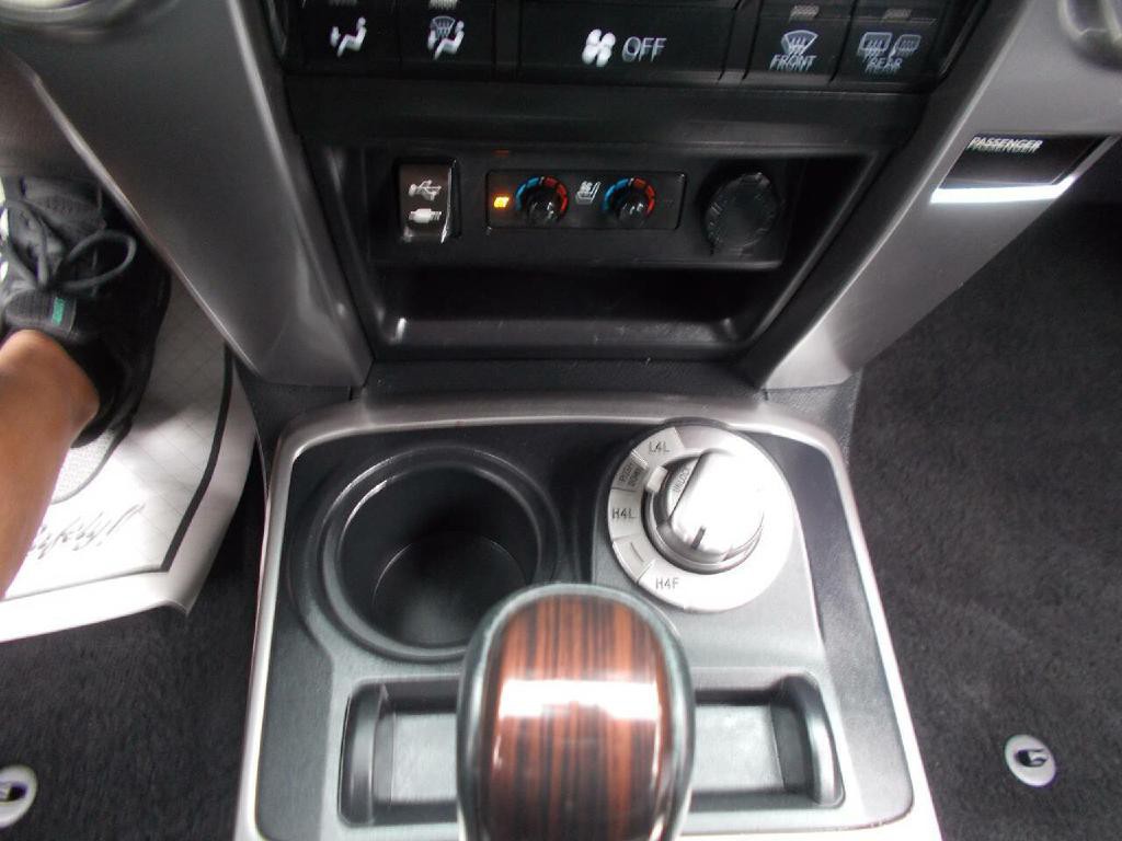2015 Toyota 4Runner Image 22