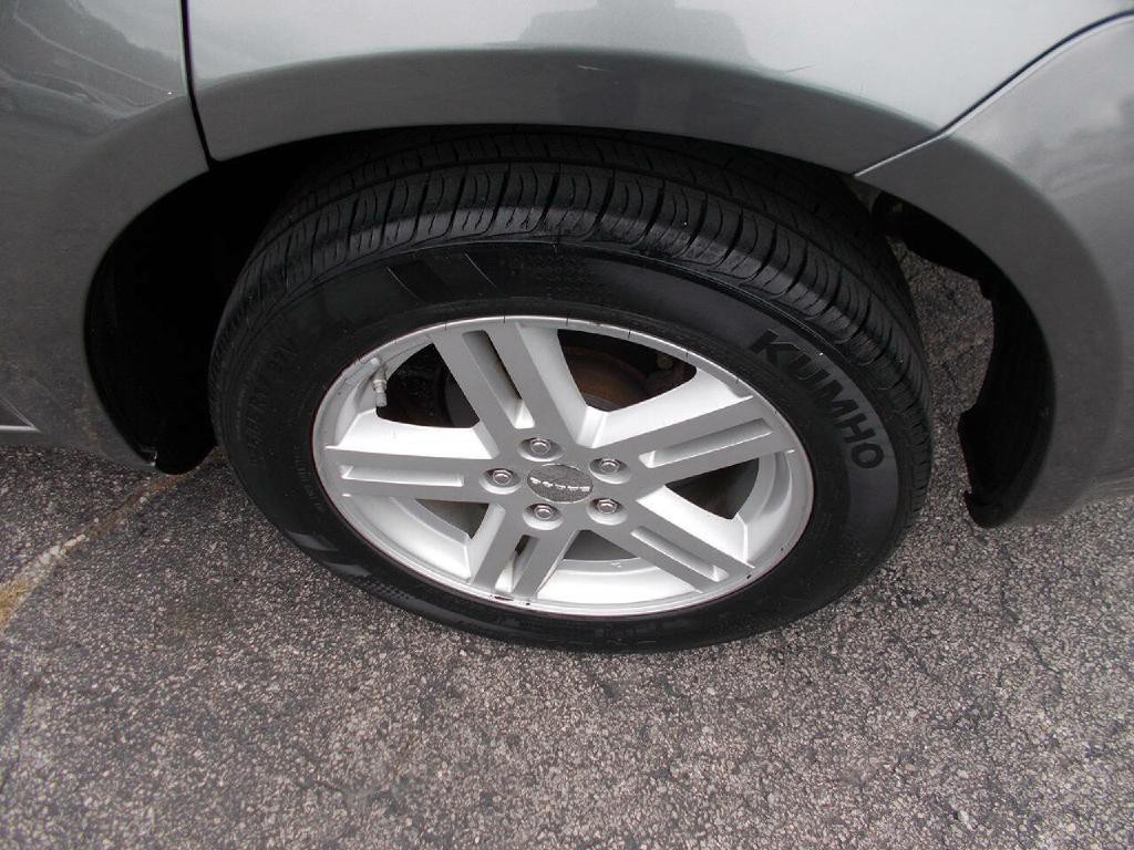 2012 Dodge Avenger Image 5