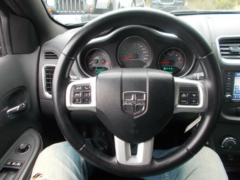 2012 Dodge Avenger Image 18