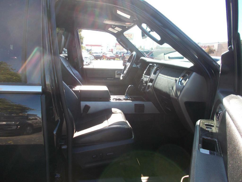 2016 Ford Expedition Image 14