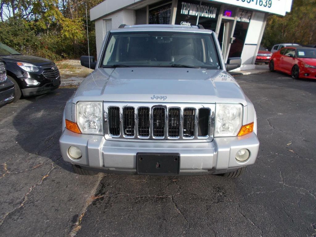 2008 Jeep Commander Image 2