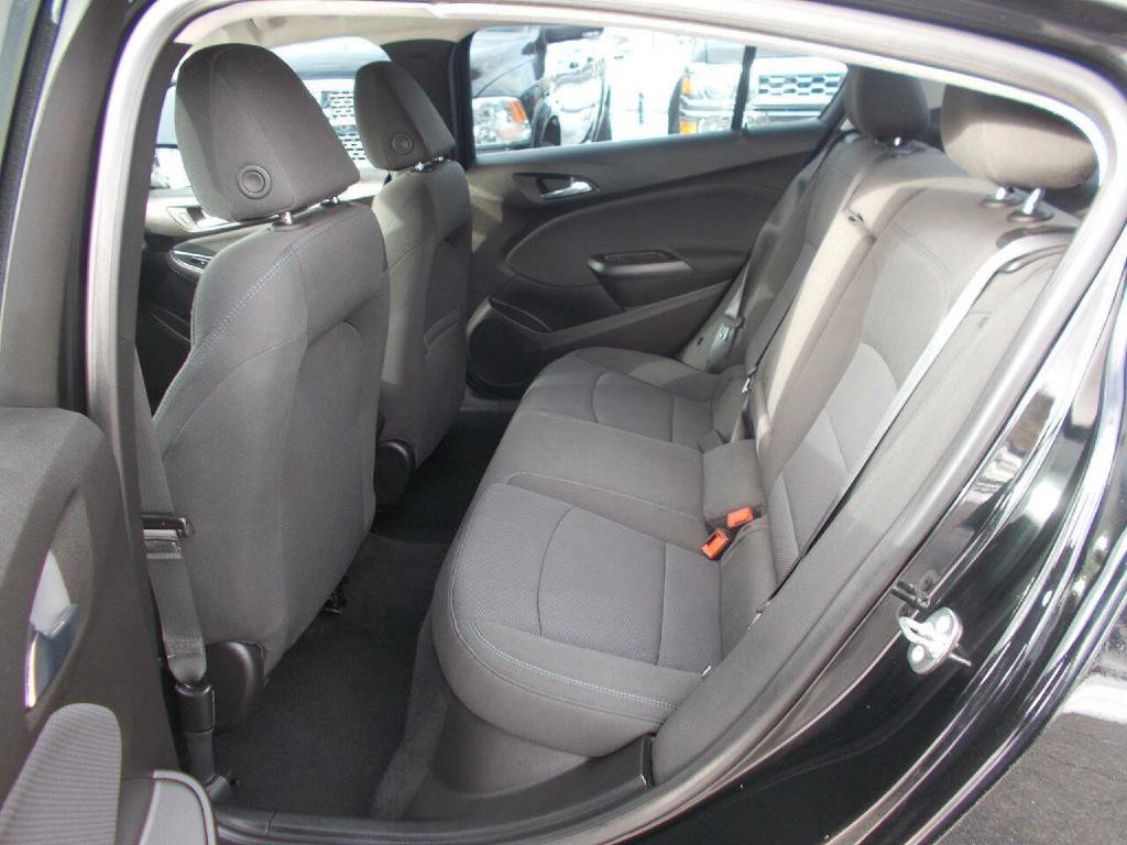 2018 Chevrolet Cruze Image 11