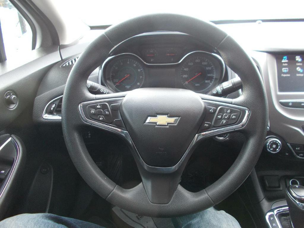 2018 Chevrolet Cruze Image 18