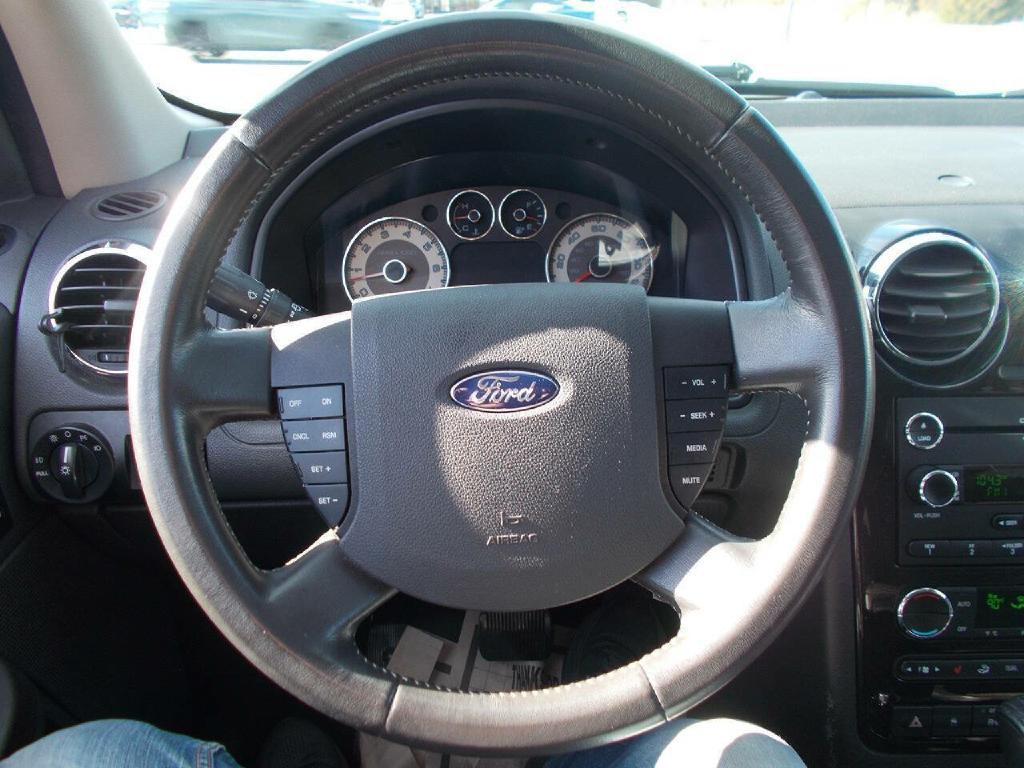 2008 Ford Taurus Image 19