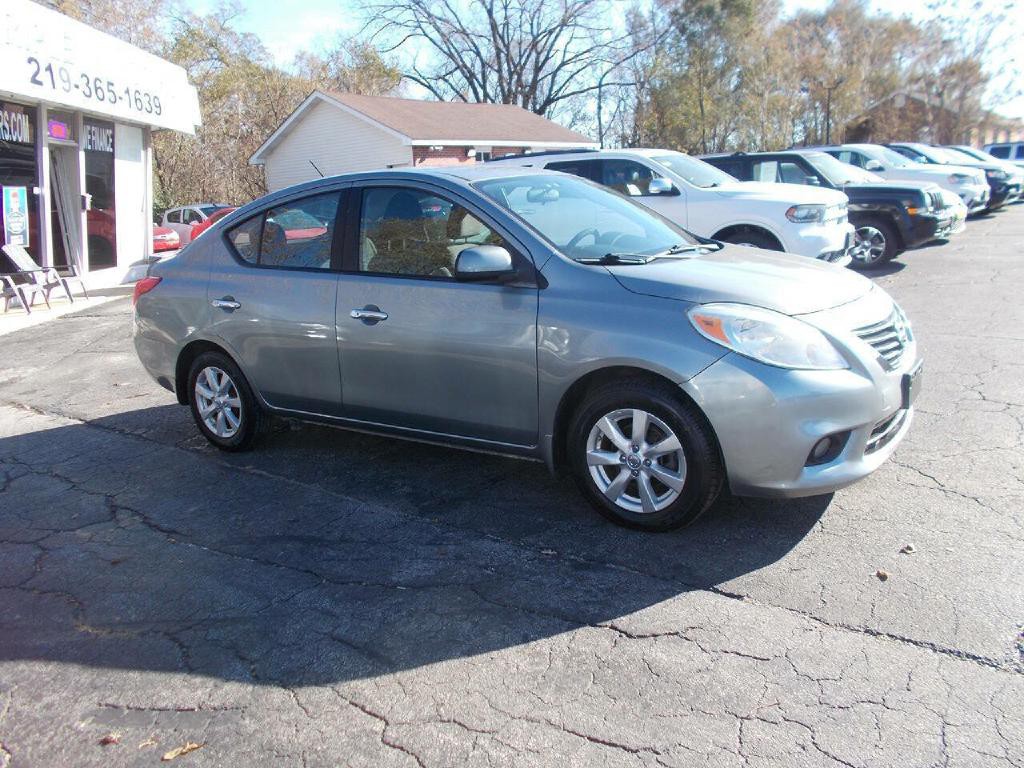 2013 Nissan Versa Image 3