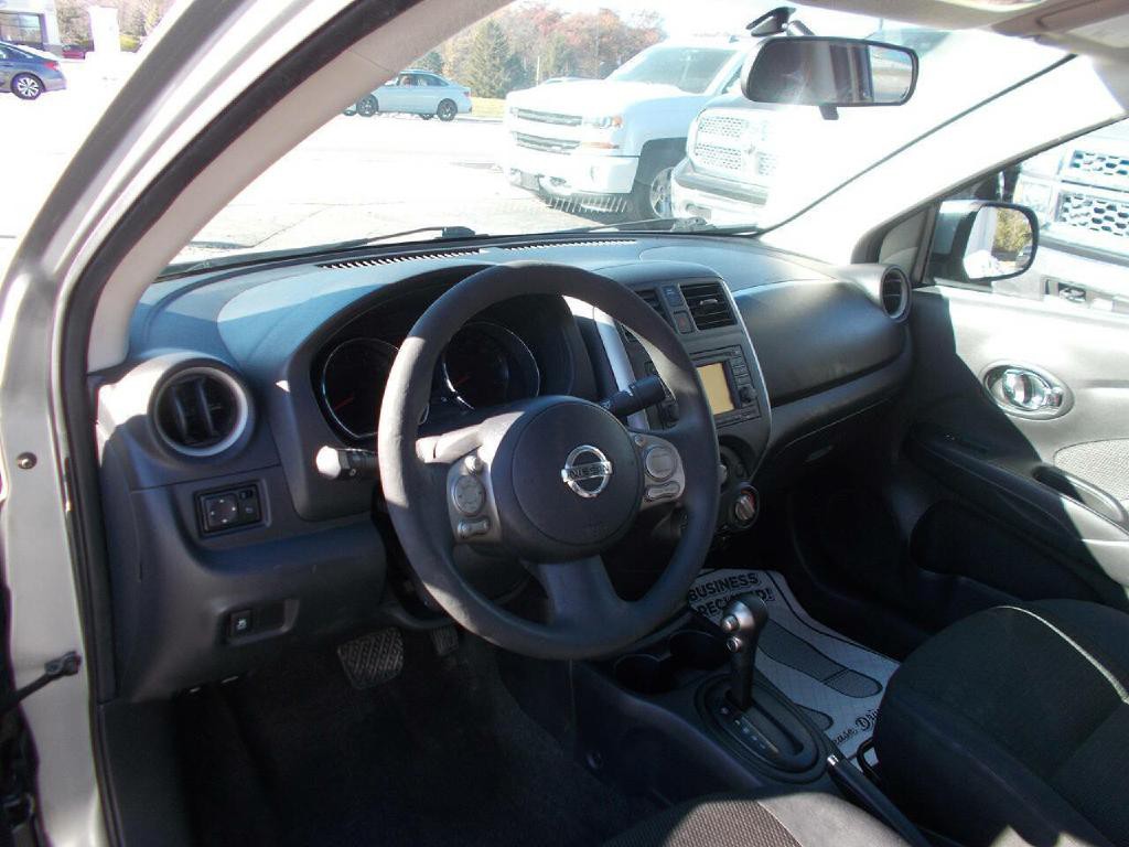 2013 Nissan Versa Image 9