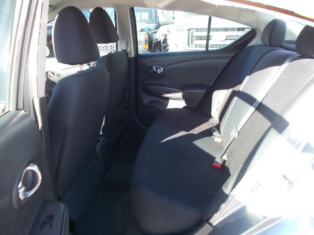 2013 Nissan Versa Image 11