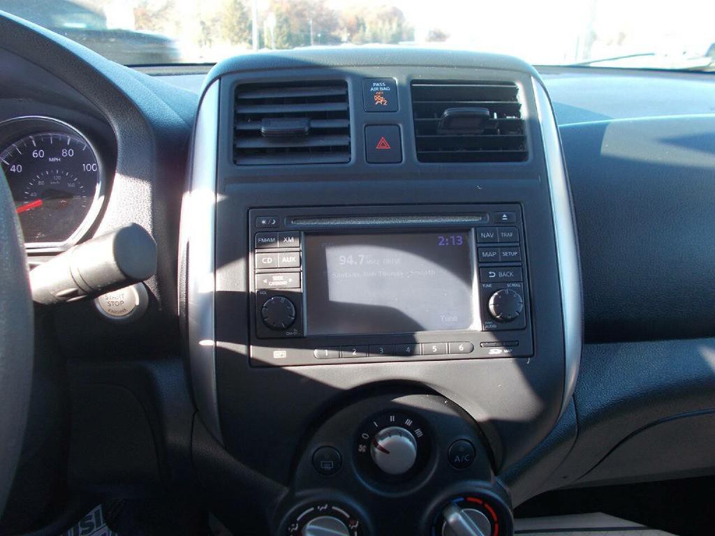 2013 Nissan Versa Image 15