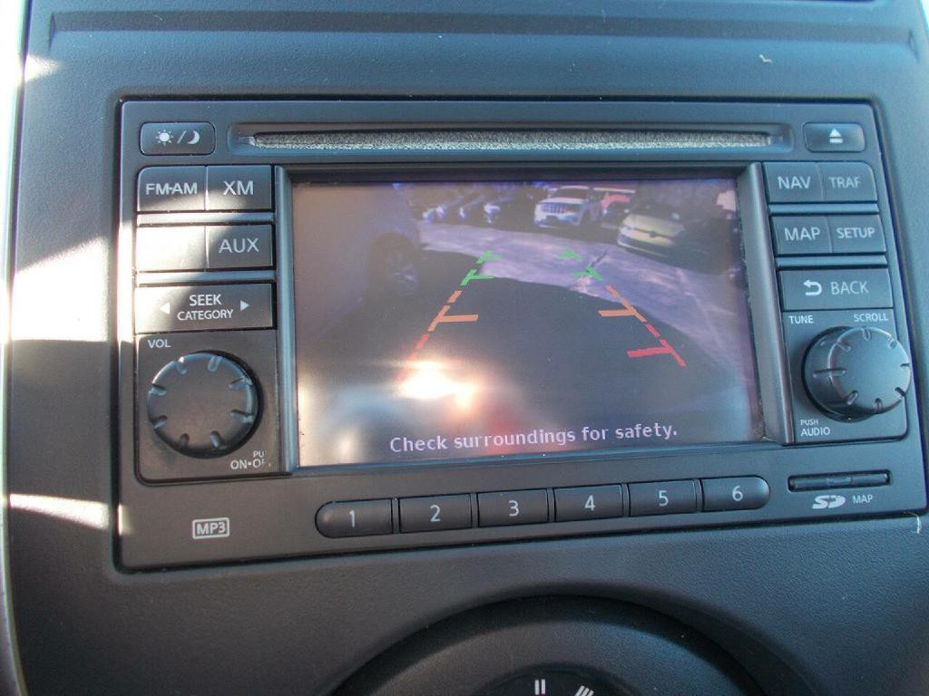 2013 Nissan Versa Image 16