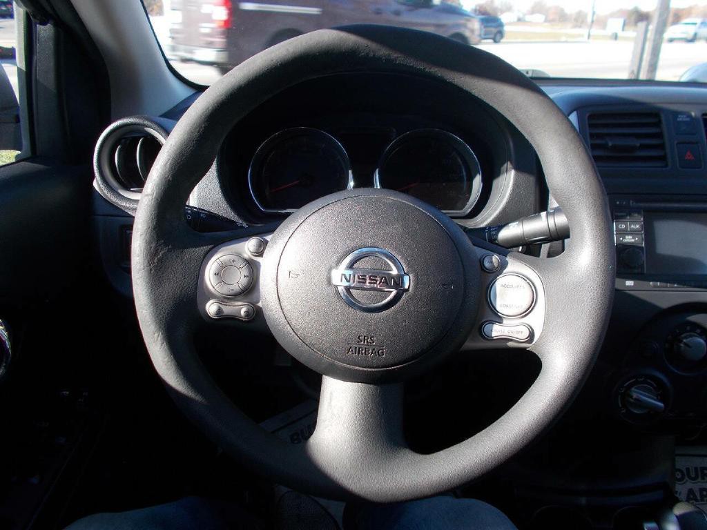 2013 Nissan Versa Image 19