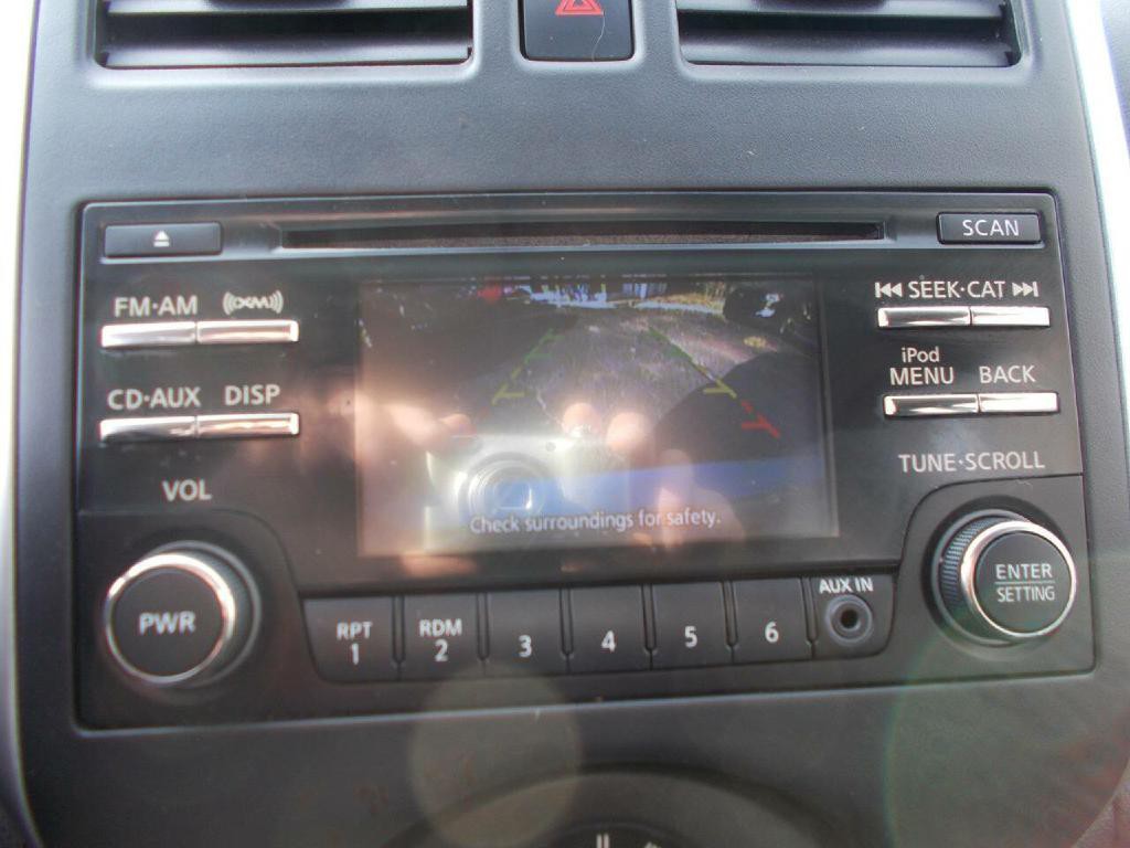 2014 Nissan Versa Image 18