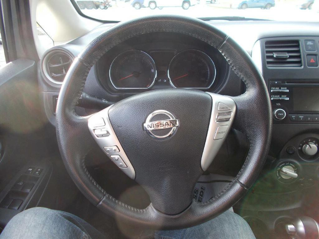 2014 Nissan Versa Image 19