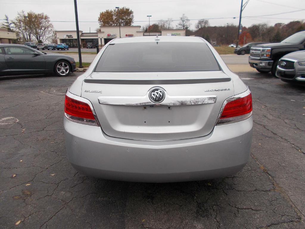 2012 Buick Lacrosse Image 3