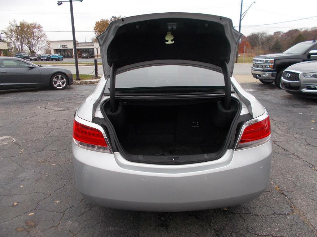 2012 Buick Lacrosse Image 6