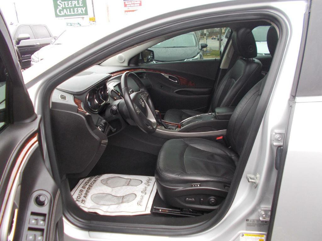 2012 Buick Lacrosse Image 10