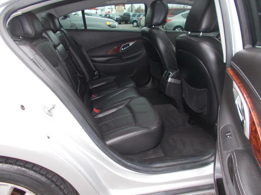 2012 Buick Lacrosse Image 13
