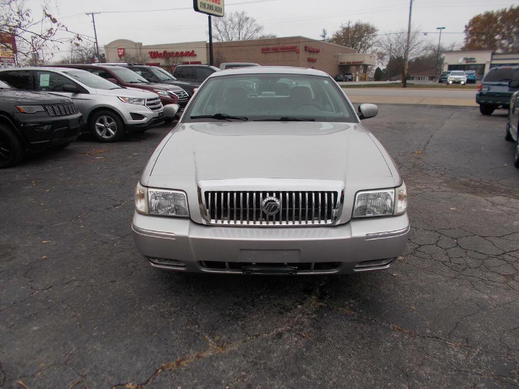 2007 Mercury Grand Marquis Image 2