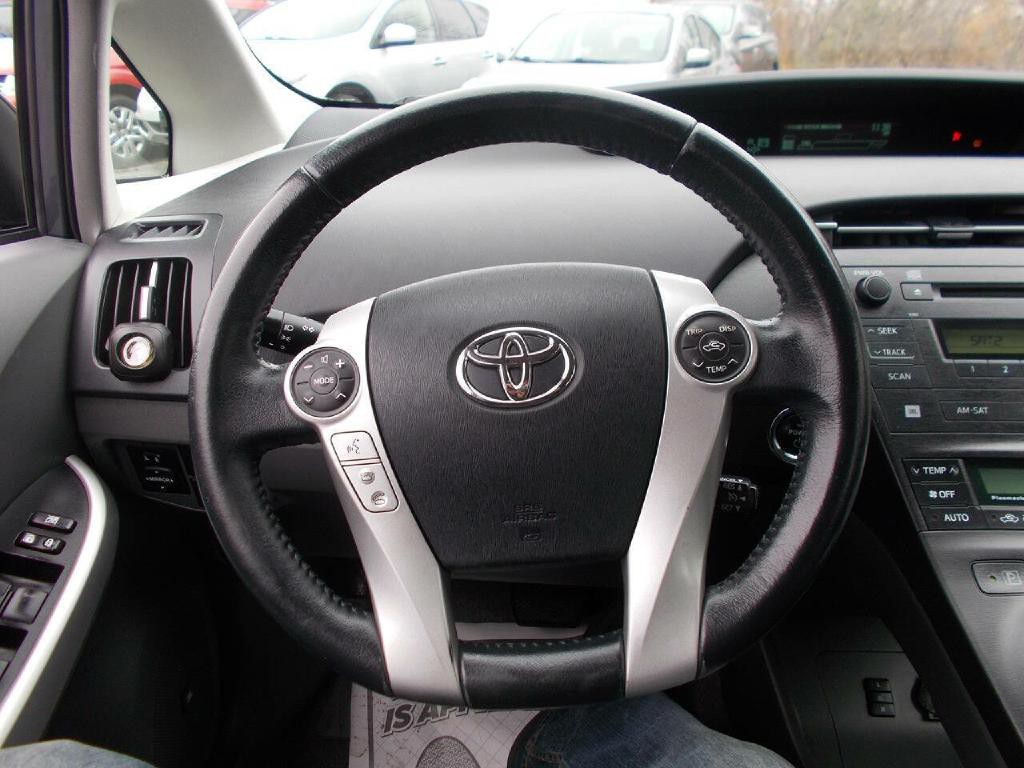 2011 Toyota Prius Image 15