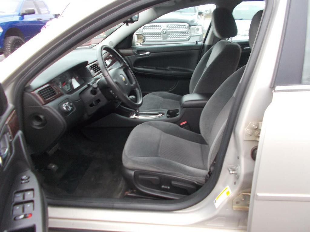 2012 Chevrolet Impala Image 11